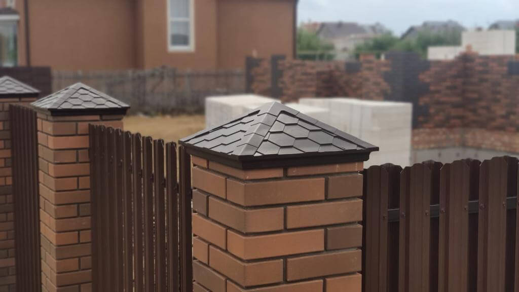 Колпак Zking Эверест Коричневый на столб 1.5х1.5 кирпича (390х390мм) в Тольятти фото