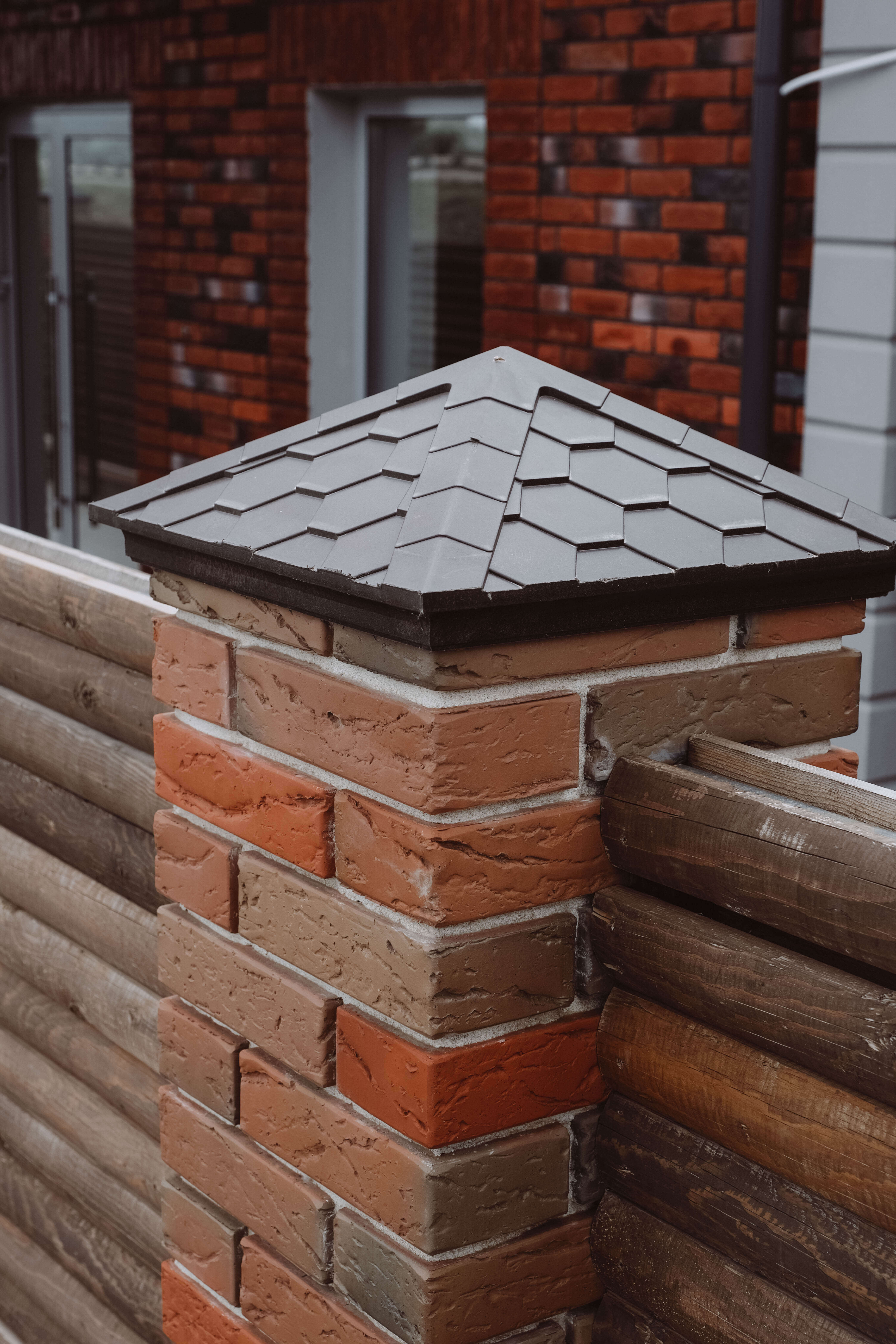 Колпак Zking Эверест Коричневый на столб 1.5х1.5 кирпича (390х390мм) в Тольятти фото